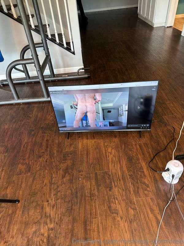 So are they free area? I got a retreat of a live naked cardi..