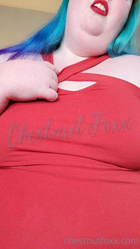 Lips and tits is always a classic, don't you think?