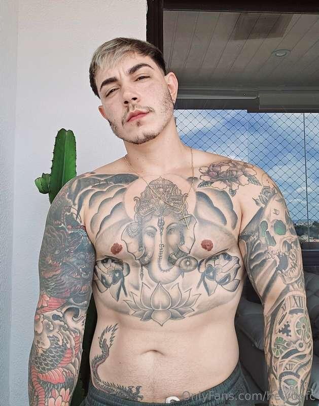 AdMeet my friend @transboyhot, a refined trans boy for those..