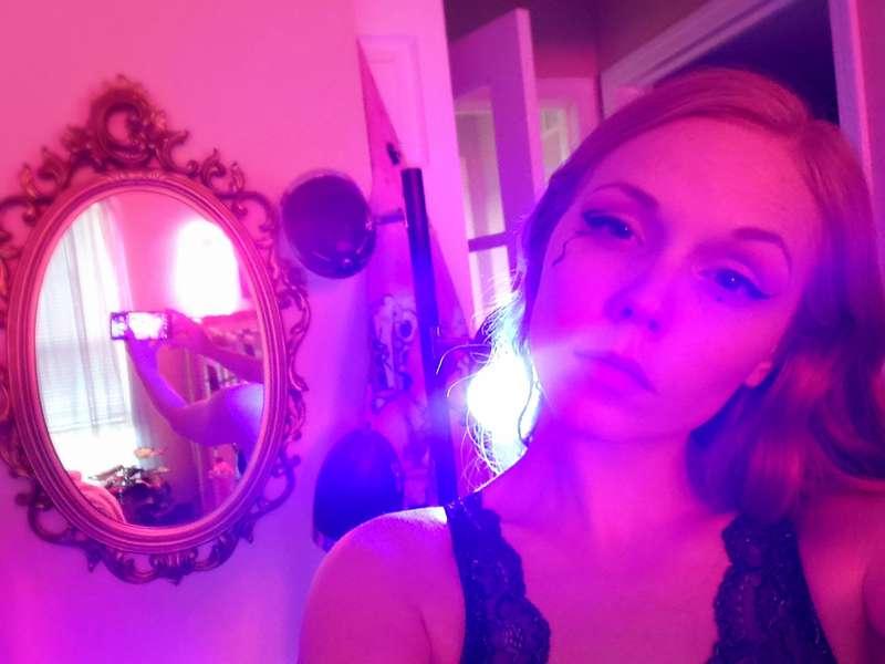 daphnemadison image #3