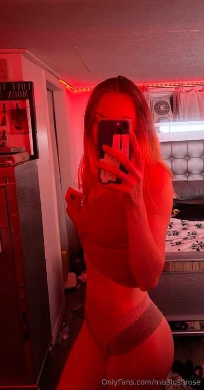 Is red anybody’s favorite color? 🩸❤️