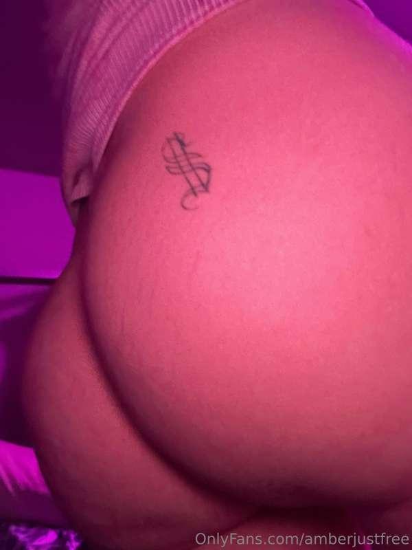 Cute bubble butt! Come see what else I've got!