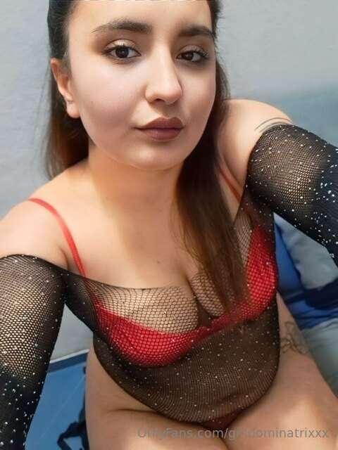 **your goddess is here to be served...  ✨️ spoil ✨️ ✨️ spend..
