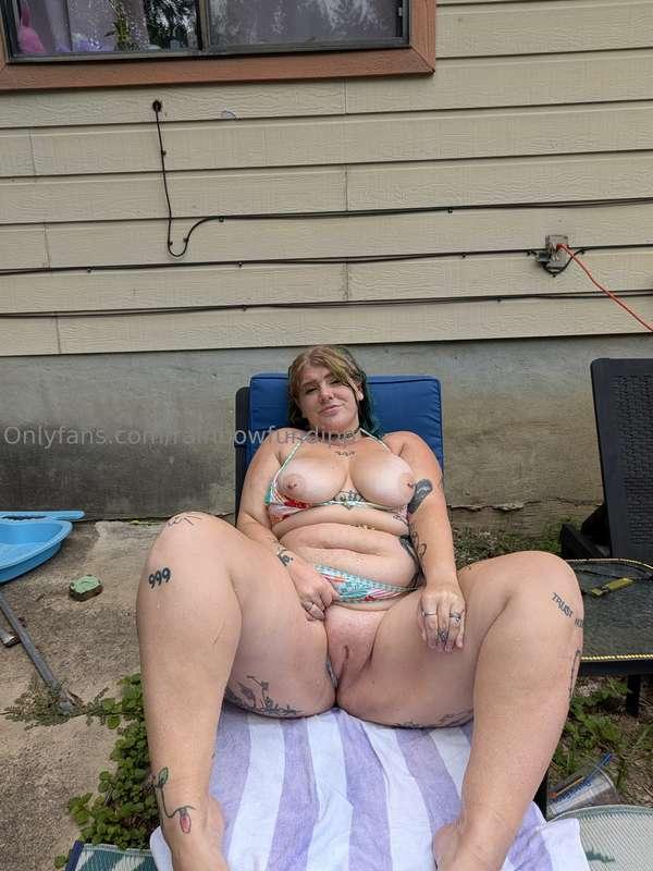 I'd tan fully nude but I love the tan lines so much 
