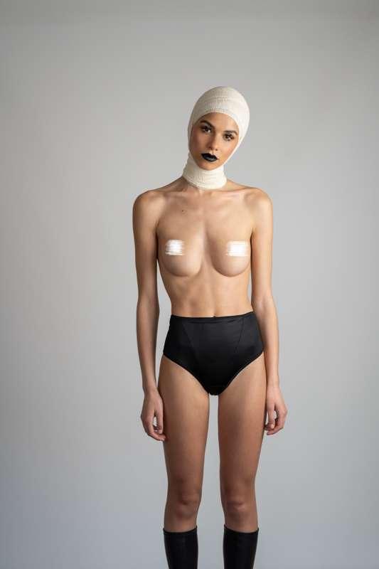 Editorial in studio with J in Barcelona. BTS video coming up soon. 