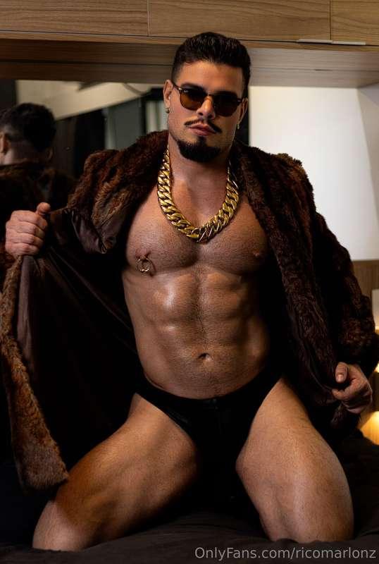 ricomarlonz image #5