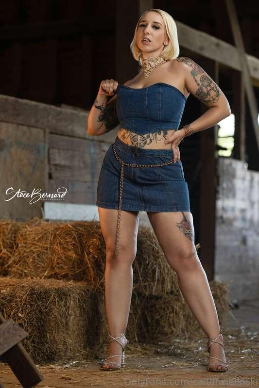 Swipe to take off my clothes 🤠💎