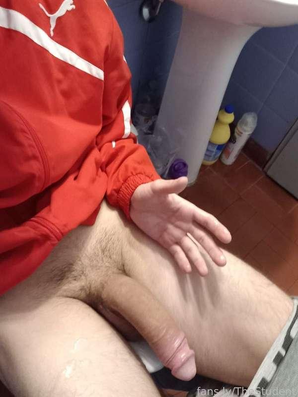 Clean my cock please 👅👅

TAGS: [ #9inch #thestudent #boys #bulge #dick #big #gym #twink #xxl #fyp ]