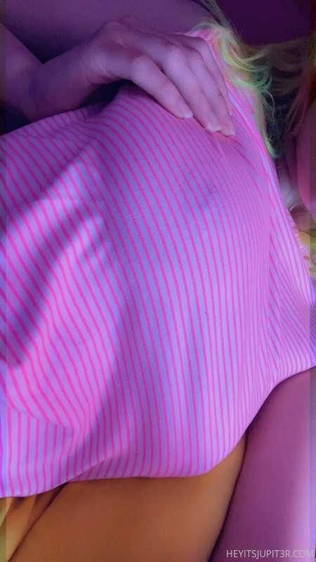 u can see my nipples!!!! 🤤