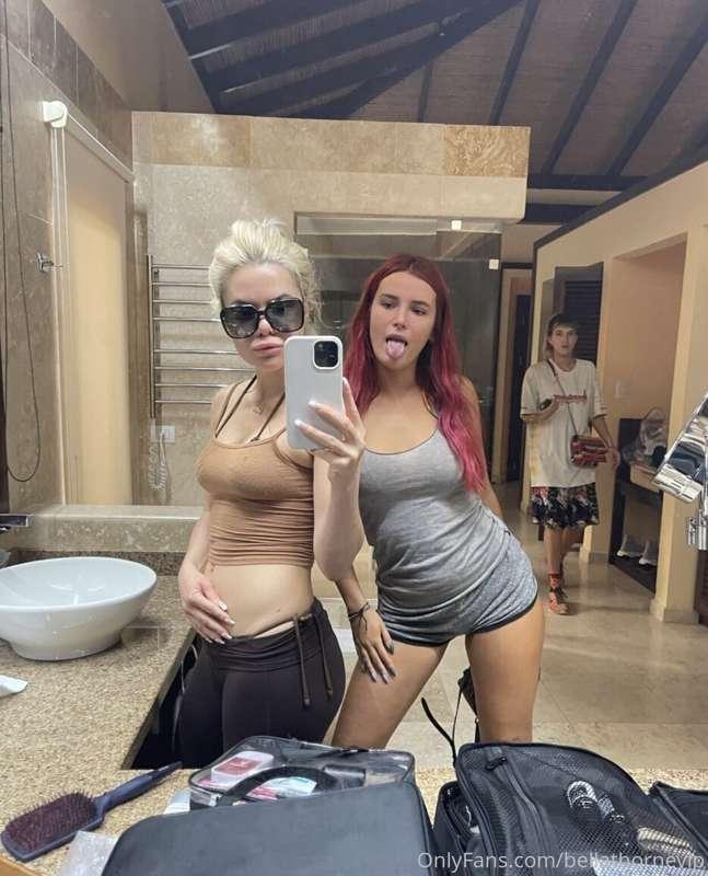 Tongues out… what else should come out ? @kailithornevip 👅👅🤪