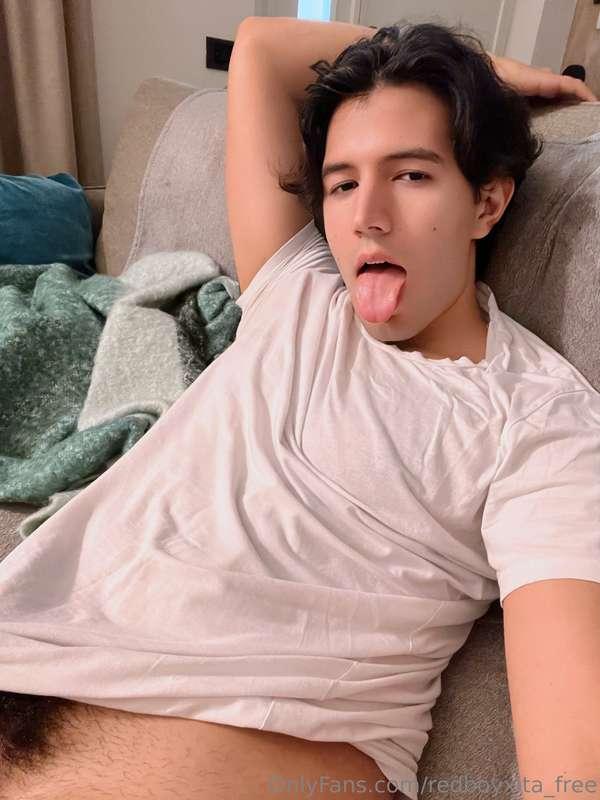 Waiting for your cum on my face 💦 ❤️  https://onlyfans.com/r..