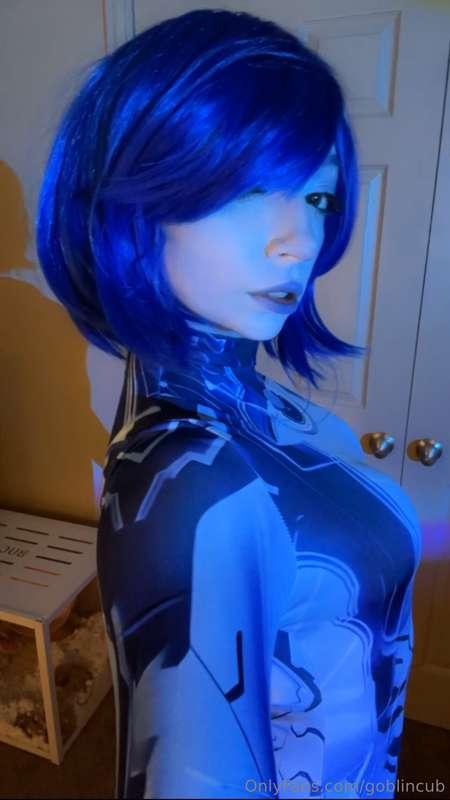 I wanna post cortana pics, but sadly they are NOT NSFW they ..