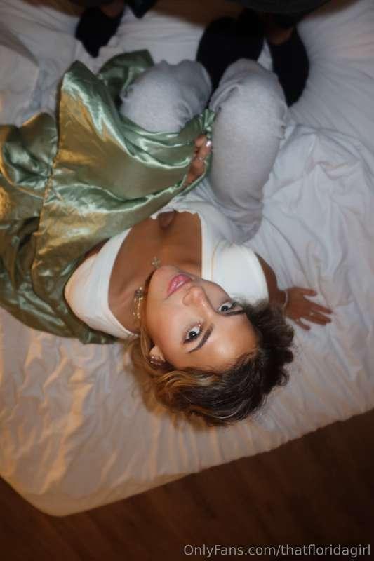 giving you those bedroom eyes