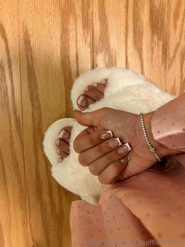 dm post 😚