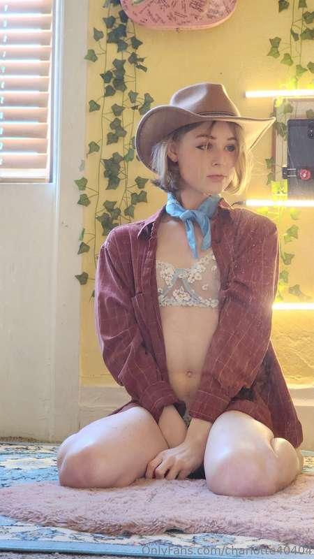 I thought my Cowgirl outfit deserved a revisit, so now all y..