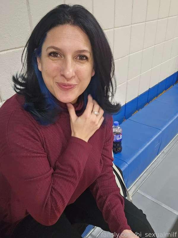 bi_sexualmilf image #2