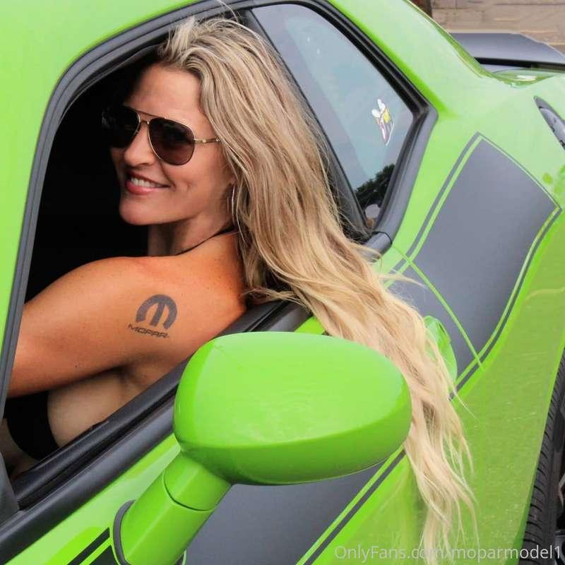 Mopar Monday💚💚
Have a great week everyone! It's going to be ..
