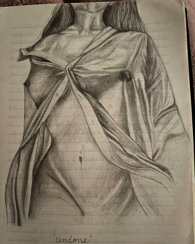 Some self portrait sketches ✍🏼 
Do you like to draw? 
Messag..