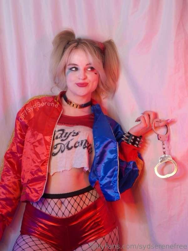 Today I’m sending out a NEW Harley Quinn solo video to my ac..