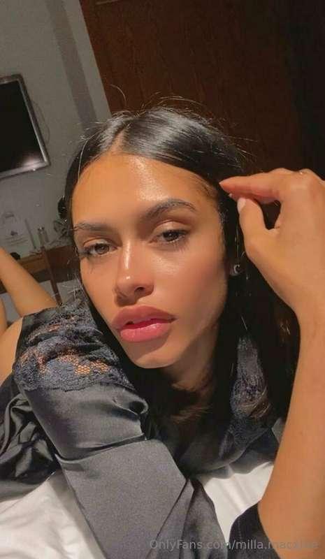 Tell me a fantasy who knows I can't make it come true..