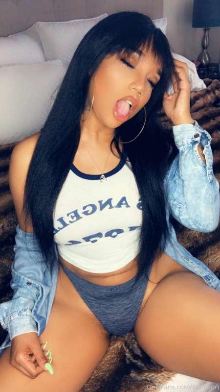💋