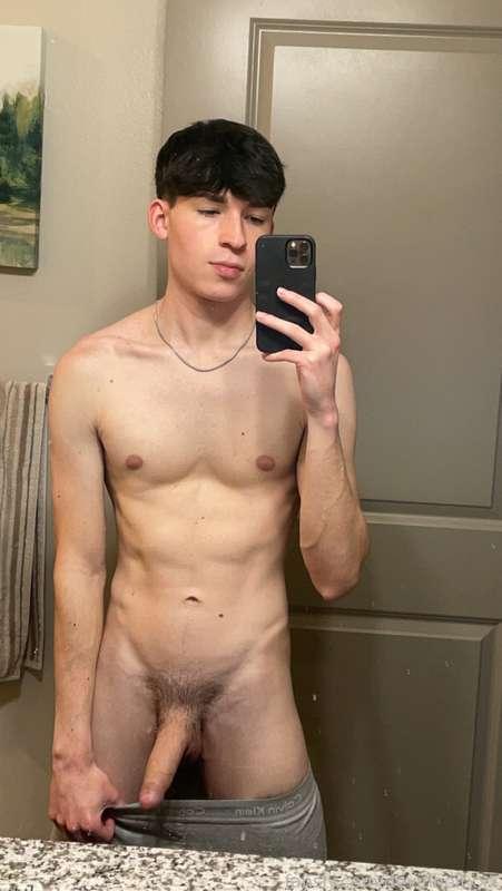 devinholtxxx image #0