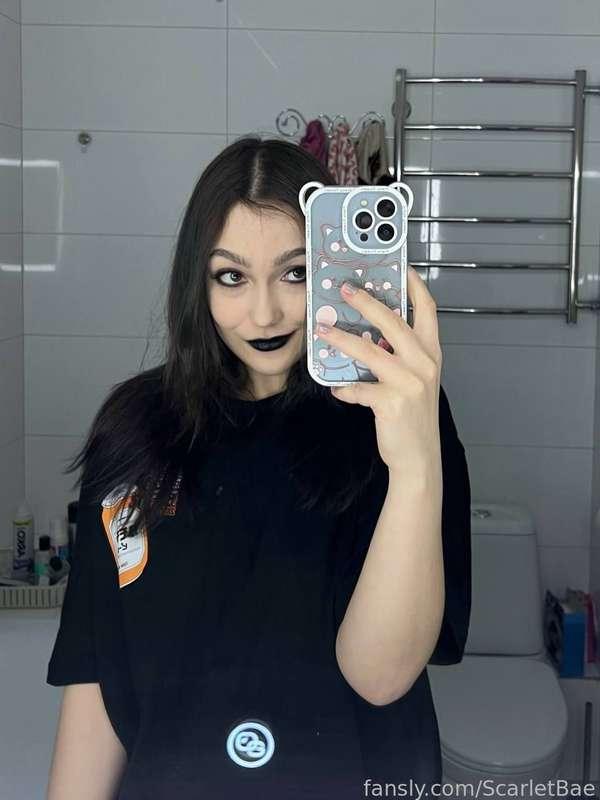 scarletbae image #0