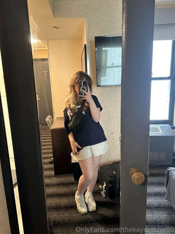 hope you're having a good week, message me if I can make it ..