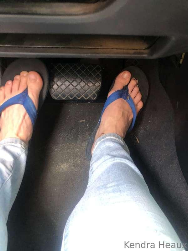 Blue flip flops ❤️