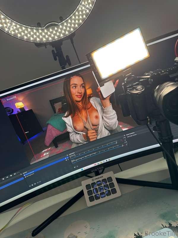 Going live in about 1.5 hours 😋 here’s the plan:  - Talk abo..