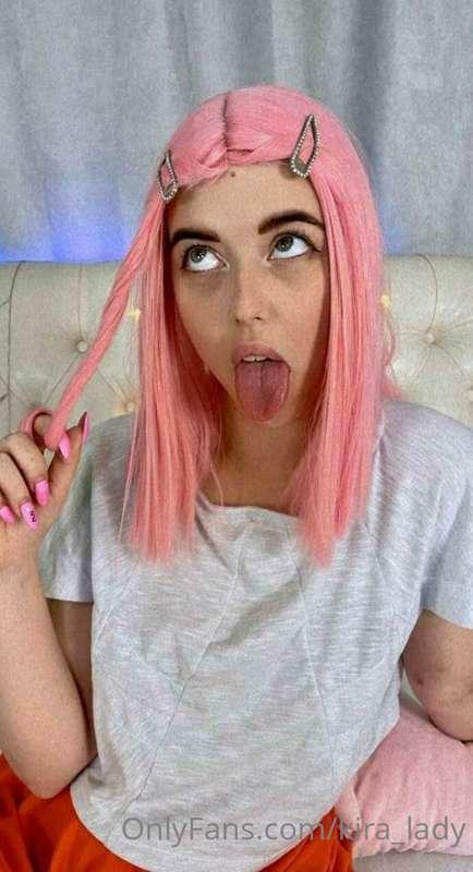 Pinkhair baby @lina_lil going to make the best show for you ..