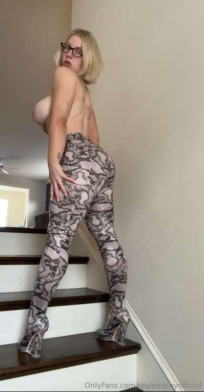realpeachyofficial image #1