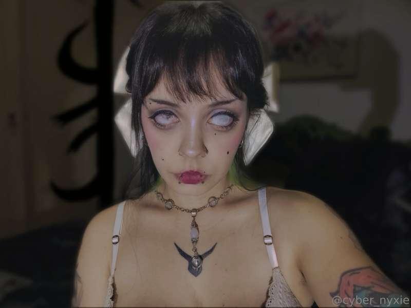 cyber_nyxie image #24