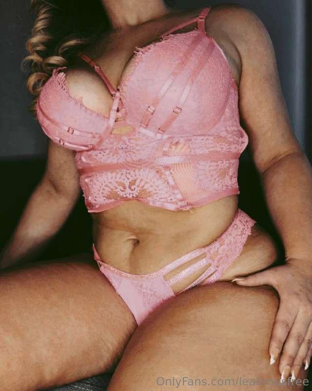 Jeg er online i kveld på @leahmus 💖