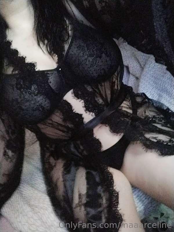 just received a gift from my wishlist! i absolutely love it ..