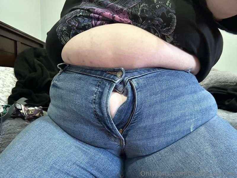 Who wants to stuff this belly till I can’t button these jean..
