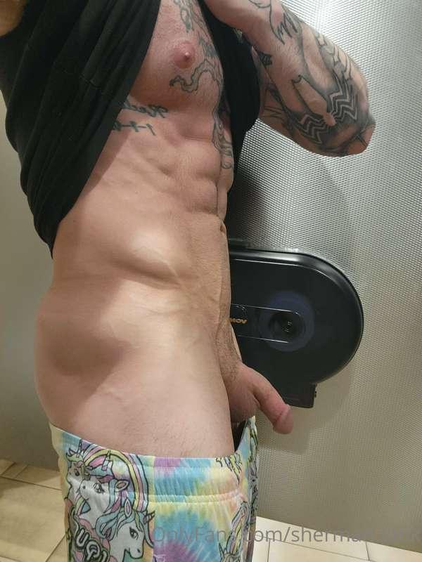 sherman.tank image #1