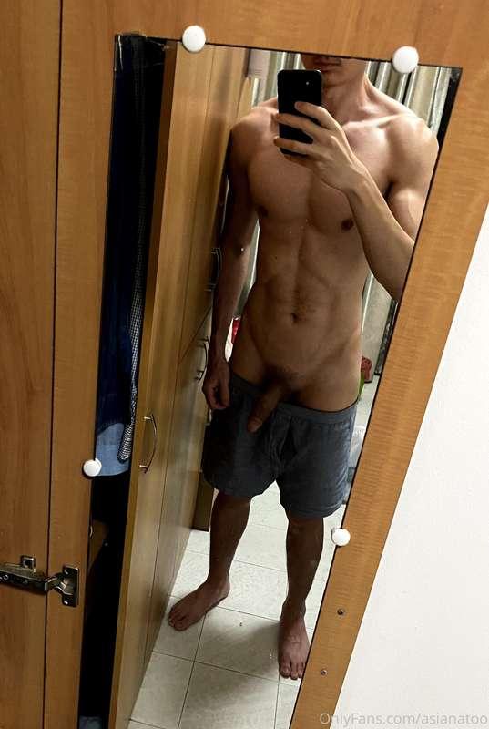 You like your boy in boxers?