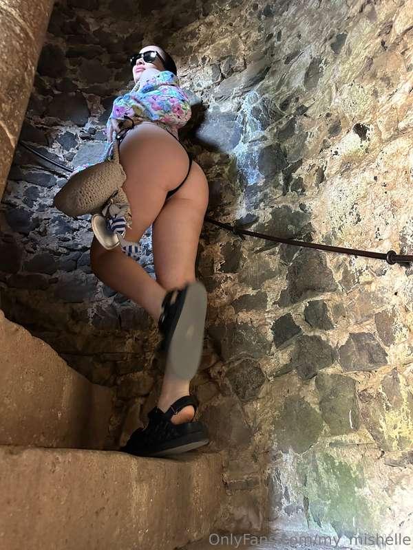 Oops 😬😈 Good morning 😘