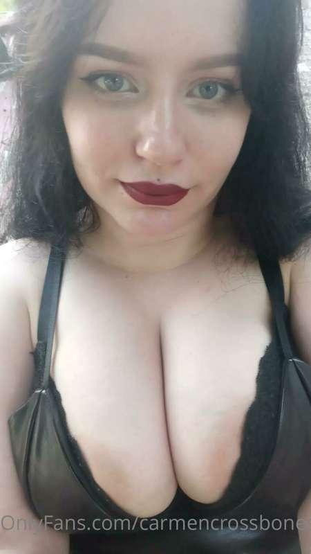 Check your dms 😘