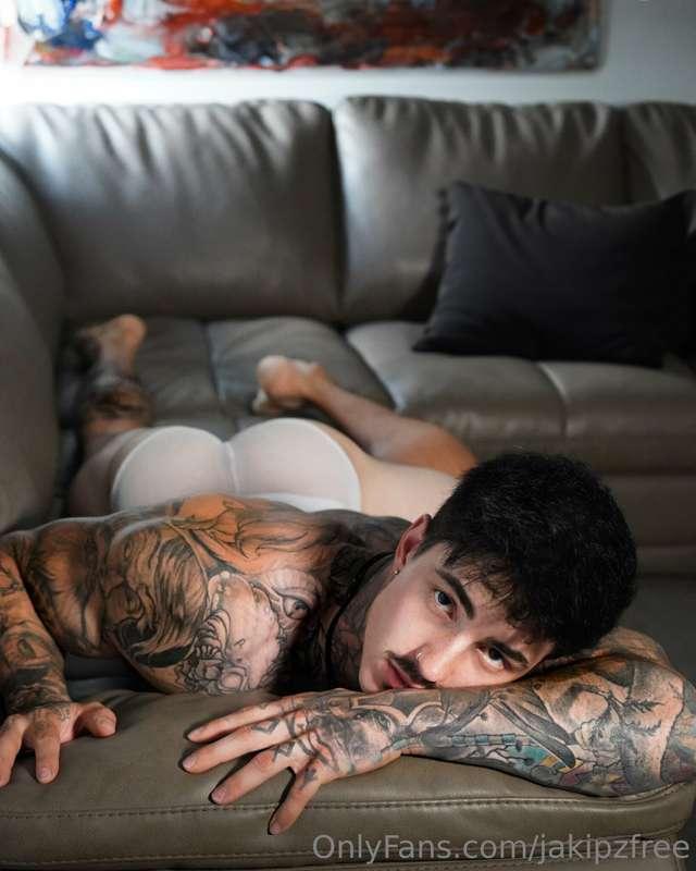 Afternoon nap please 😴🙏??
My EXPLICIT content 🔞👉 @Jakipz Onl..