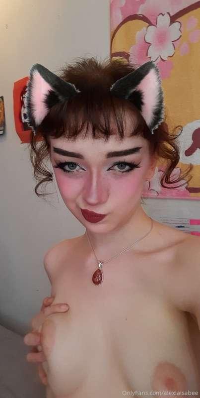 Nyah!! <3 
How are you today? Sorry I haven't been uploading..