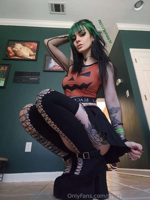 prettyinpunk92 image #0