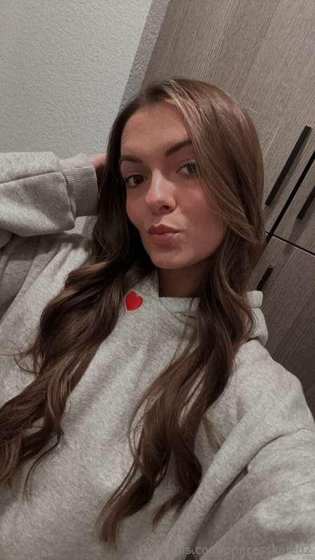 Your pretty girl ♥️