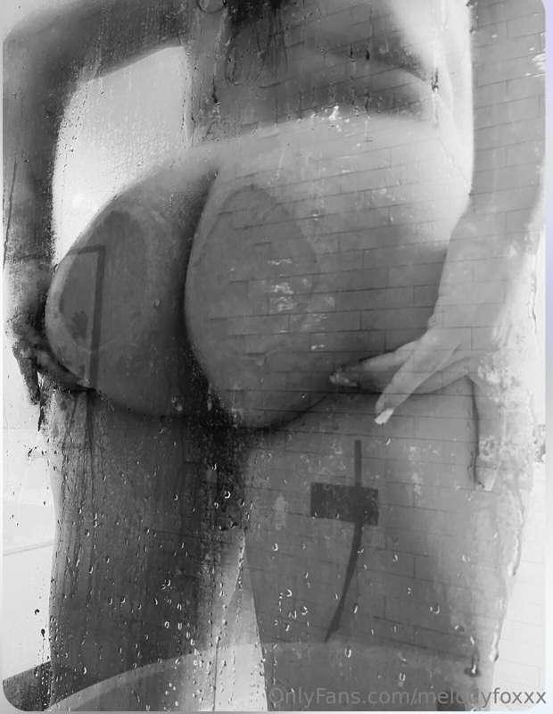 She doesn't satisfy you the way I can. Let me be the one to ..