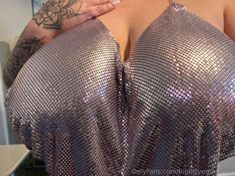 💋My tits looks extra cute today, wanna see?