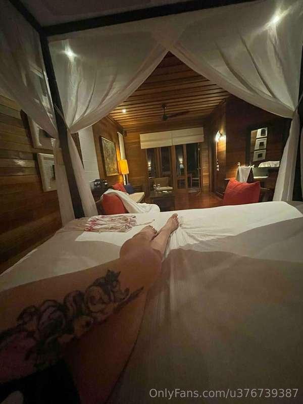 Her feet, like notes in a hot symphony, play a melody of pas..