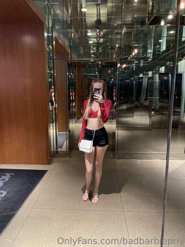 i need someone in the hotel with me ;)