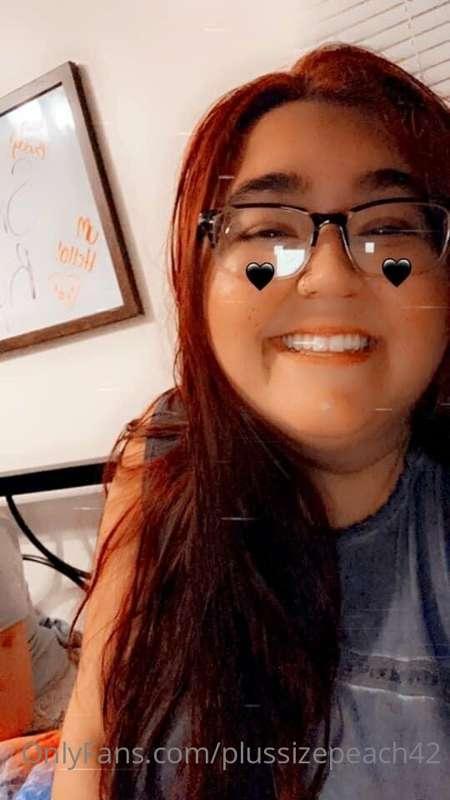 Am I still pretty with my clothes on?😈❤️