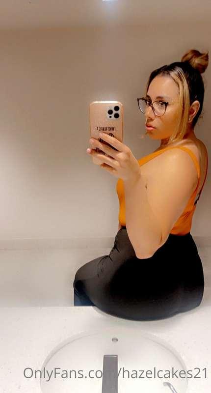 Would you fuck me with my glasses on papi? 🤓 🥵